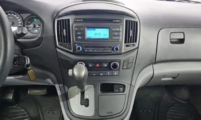 Hyundai Starex 2018, 123890 км, за 5185.77 USD - фото 16