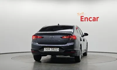 Hyundai Avante 2019, 63528 км, за 7947.89 USD