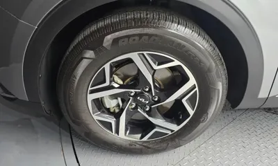 Kia Sportage 2023, 31463 км, за 13207.79 USD