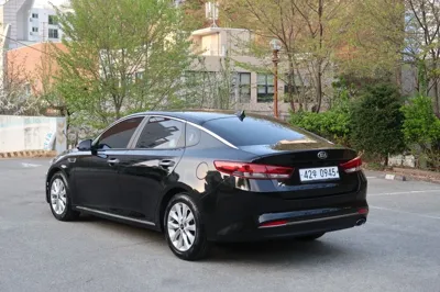 Kia K5 2016, 61564 км, за 6236.05 USD
