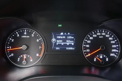 Kia K5 2016, 61564 км, за 6236.05 USD - фото 12