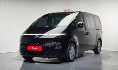 Hyundai Staria · 2023 год