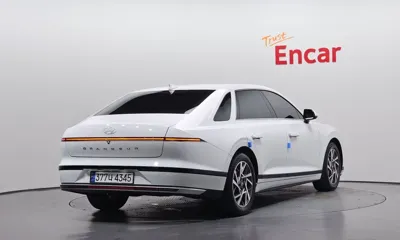Hyundai Grandeur 2023, 49447 км, за 18314.3 USD