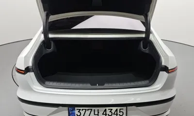 Hyundai Grandeur 2023, 49447 км, за 18175.91 USD - фото 20
