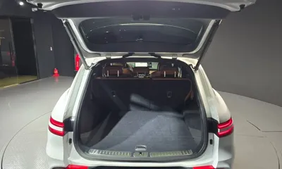 Genesis GV70 2023, 31058 км, за 25999.34 USD - фото 20