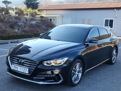 Hyundai Grandeur 2018, 118000 км, за 9441.94 USD