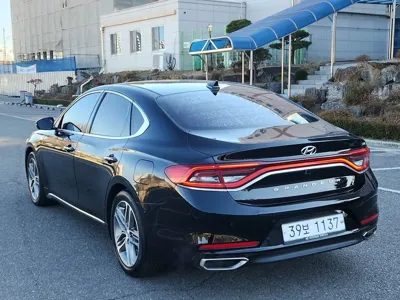 Hyundai Grandeur 2018, 118000 км, за 9441.94 USD