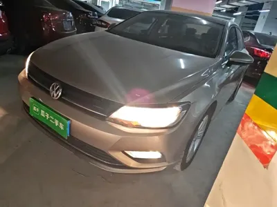 Volkswagen Lamando 2016, 158100 км, за 5665.48 USD