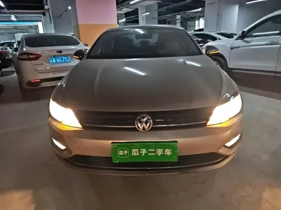 Volkswagen Lamando 2016, 158100 км, за 5665.48 USD