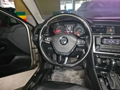 Volkswagen Lamando 2016, 158100 км, за 5707.59 USD - фото 11