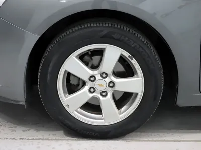 ChevroletGMDaewoo Cruze 2012, 133419 км, за 1247.21 USD