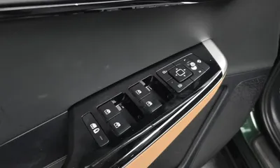 Kia EV6 2023, 49909 км, за 23181.6 USD - фото 34
