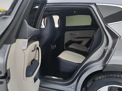 BYD PLUS New Energy 2023, 56100 км, за 11741.97 USD - фото 11