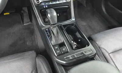 Hyundai Grandeur 2017, 137440 км, за 6360.77 USD - фото 9