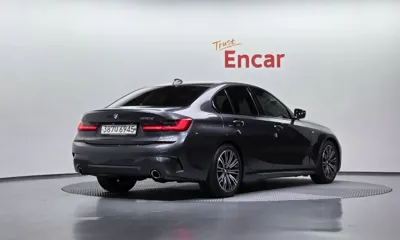 BMW 3-Series 2020, 96979 км, за 16836.76 USD