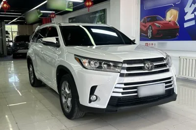 Toyota Highlander 2021, 69700 км, за 28680 USD