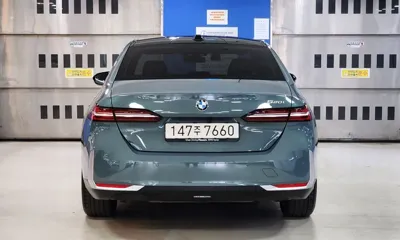 BMW 5-Series 2025, 10683 км, за 32828.44 USD