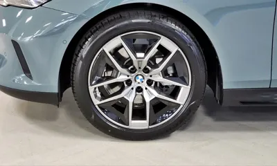 BMW 5-Series 2025, 10683 км, за 32828.44 USD
