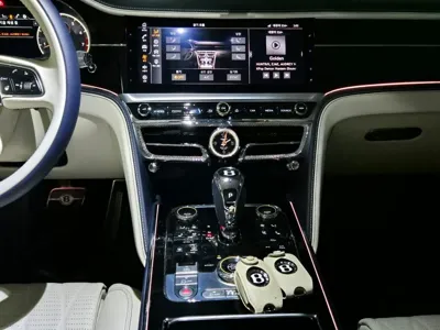 Bentley Flying Spur 2023, 55000 км, за 129316.01 USD - фото 8
