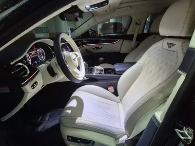 Bentley Flying Spur 2023, 55000 км, за 129316.01 USD - фото 9