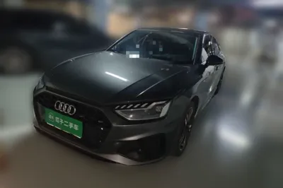 Audi A4L · 2022 год