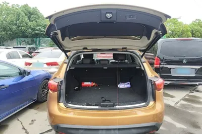 Infiniti QX70 2013, 148100 км, за 13201 USD - фото 22