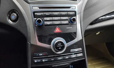 Hyundai Grandeur 2015, 143884 км, за 4269.57 USD - фото 18