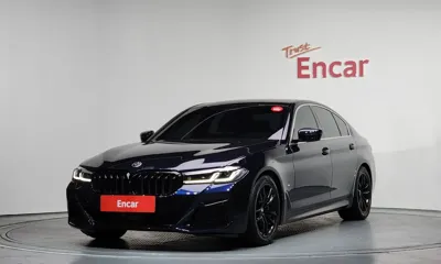 BMW 5-Series · 2021 год