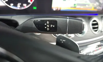 Mercedes-Benz E-Class 2017, 76318 км, за 16016.8 USD - фото 9