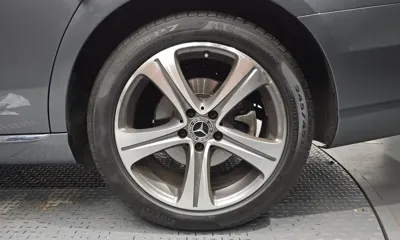 Mercedes-Benz E-Class 2017, 76318 км, за 16016.8 USD - фото 21
