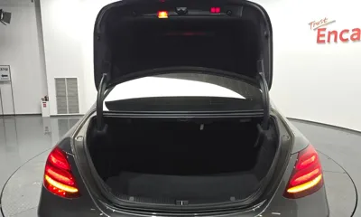 Mercedes-Benz E-Class 2017, 76318 км, за 16016.8 USD - фото 29