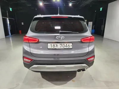 Hyundai Santafe 2019, 69343 км, за 12247.56 USD