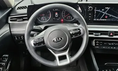 Kia K5 2021, 120383 км, за 8082.58 USD - фото 13