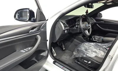BMW X4 2022, 48565 км, за 31463.29 USD - фото 10