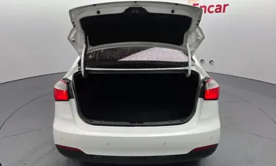 Kia K3 2013, 91612 км, за 2560.06 USD - фото 20