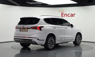 Hyundai Santafe 2022, 101254 км, за 16468.05 USD
