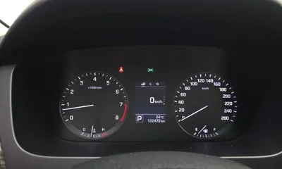 Hyundai Sonata 2015, 122472 км, за 6446.57 USD - фото 8
