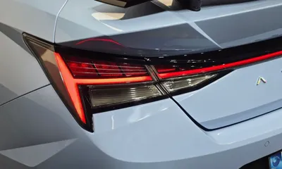 Hyundai Avante 2022, 57748 км, за 16213.73 USD - фото 24