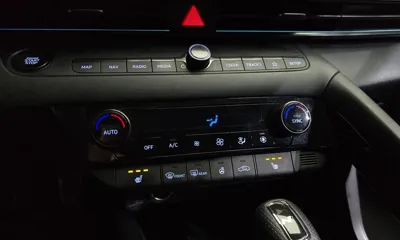 Hyundai Avante 2022, 57748 км, за 16213.73 USD - фото 32