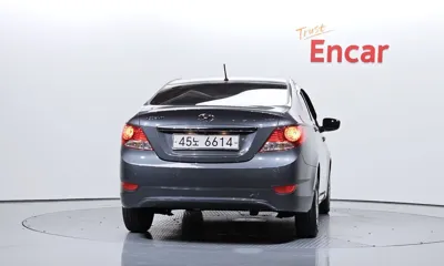 Hyundai Accent 2012, 97936 км, за 2637.5 USD