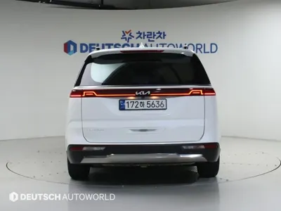 Kia Canival 2023, 66777 км, за 18642.51 USD
