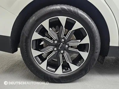 Kia Canival 2023, 66777 км, за 18642.51 USD