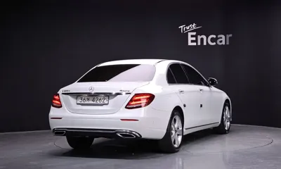 Mercedes-Benz E-Class 2018, 78145 км, за 14000.12 USD