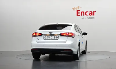 Kia K3 2016, 29127 км, за 6617.69 USD