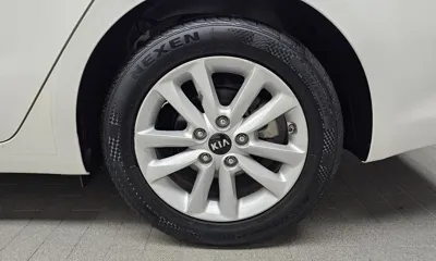 Kia K3 2016, 29127 км, за 6617.69 USD - фото 21