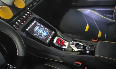 Lamborghini Huracan 2022, 11000 км, за 179558.05 USD - фото 7
