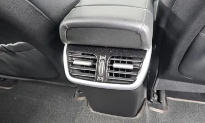 Hyundai Grandeur 2020, 65980 км, за 16474.57 USD - фото 31