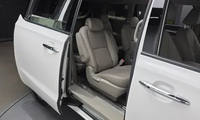 Kia Canival 2020, 55311 км, за 11641.76 USD - фото 12
