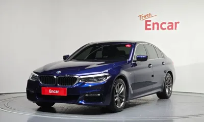 BMW 5-Series · 2018 год