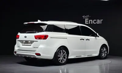 Kia Canival 2019, 150151 км, за 11074.92 USD
